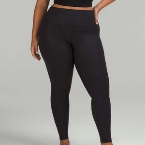 $118 Lululemon Align High-Rise Pant 28"
Gradiate Geo Emboss Black